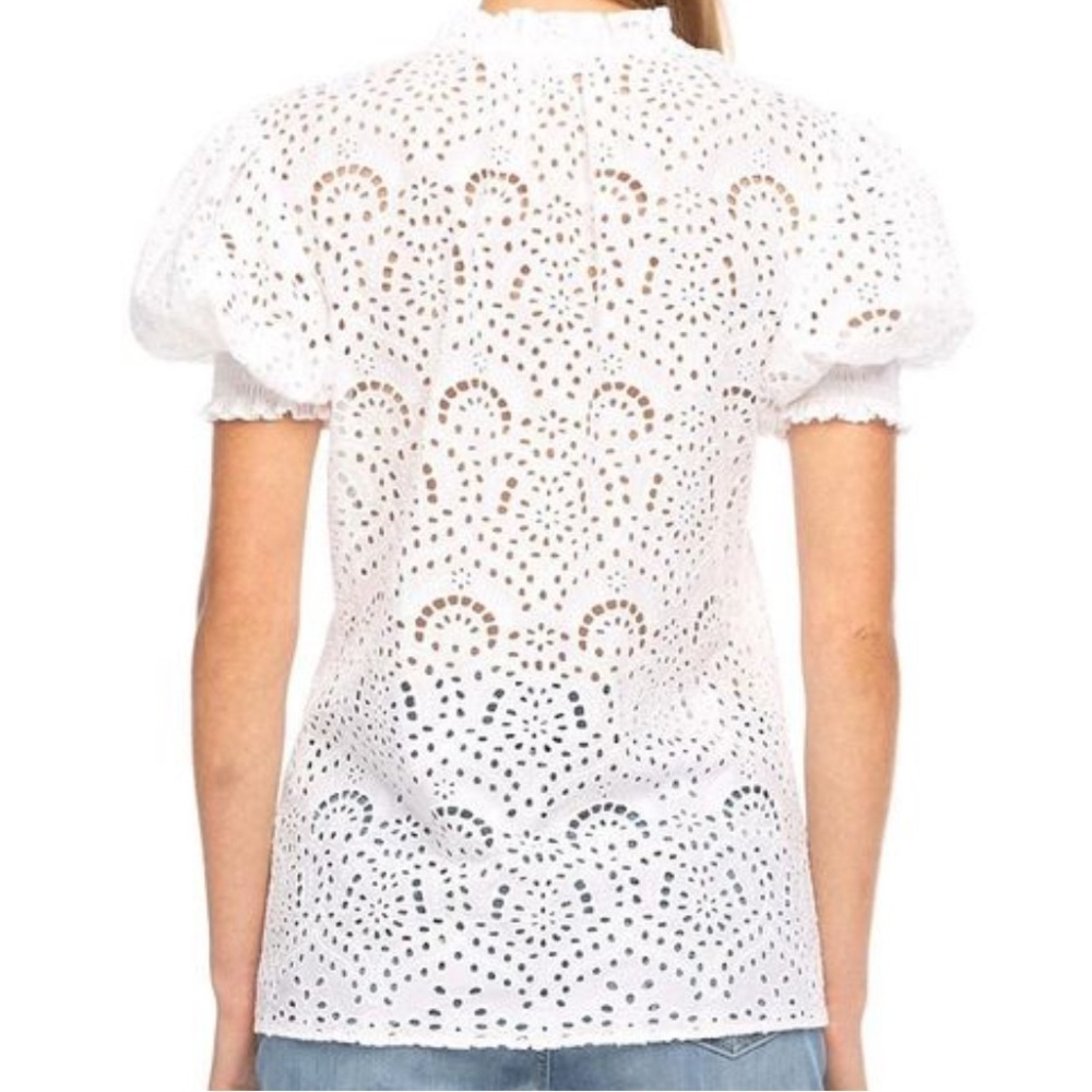 NWT eyelet button-down blouse Robert Graham Mila XS - Picture 2 of 5